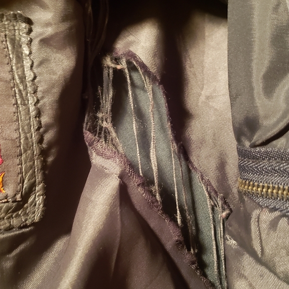 HOST PICK 😊 Wilson Adventure Bound Woman's Leather Jacket Sz S - Picture 9 of 16